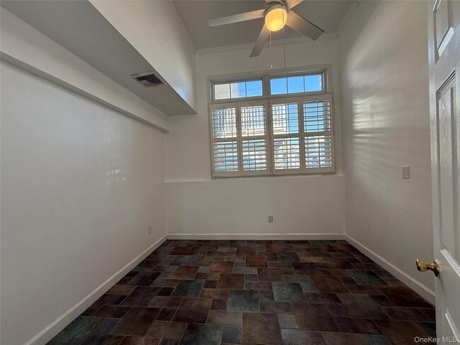 Building Photo - 73 Waterford Rd