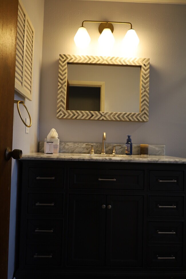 Building Photo - 4688 Posada Dr