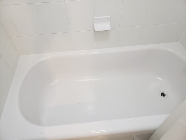 Building Photo - 1525 NW 19th Ter