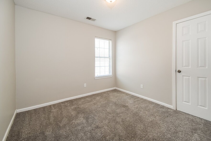 Building Photo - 7340 Durango Dr