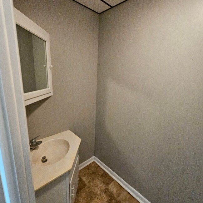 Building Photo - COMING SOON!!  Gorgeous 4 Bedroom Home in ...