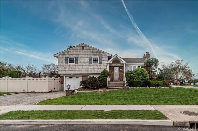 Primary Photo - 15 Albany St