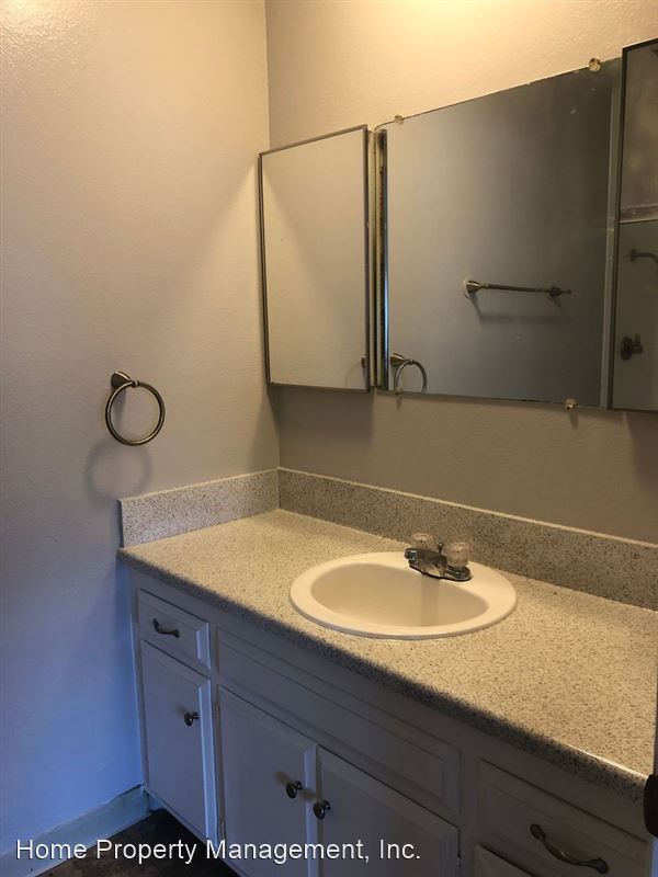 Building Photo - 16541 Kellog Cir