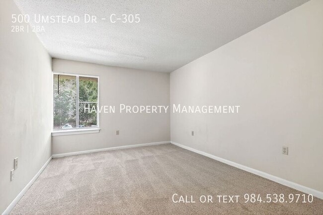 Building Photo - 500 Umstead Dr