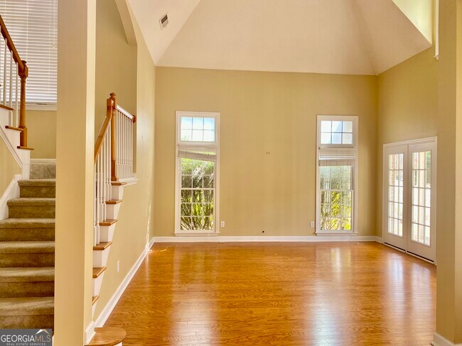 Building Photo - 1606 Cascade Overlook