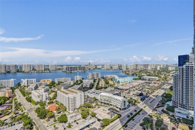 Building Photo - 17875 Collins Ave
