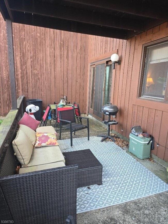 Building Photo - 3 Steamboat Dr