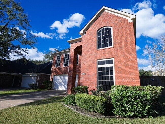 Building Photo - 4202 Creek Hollow Ln