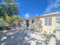 Building Photo - 1060 N Ravenna Ave