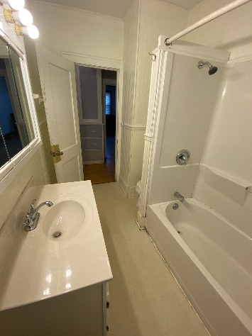 Building Photo - 1341 11th Ave N