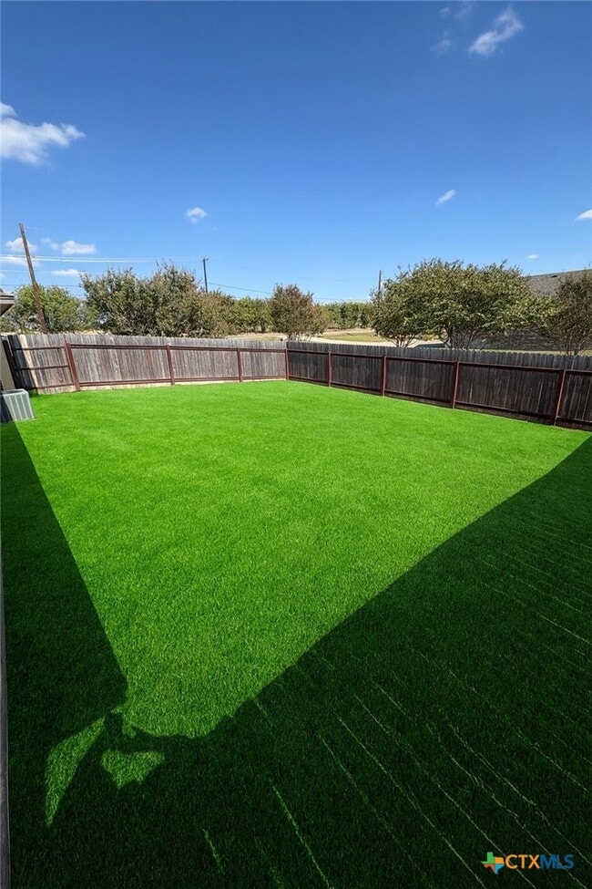 Building Photo - 3749 W Amity Rd