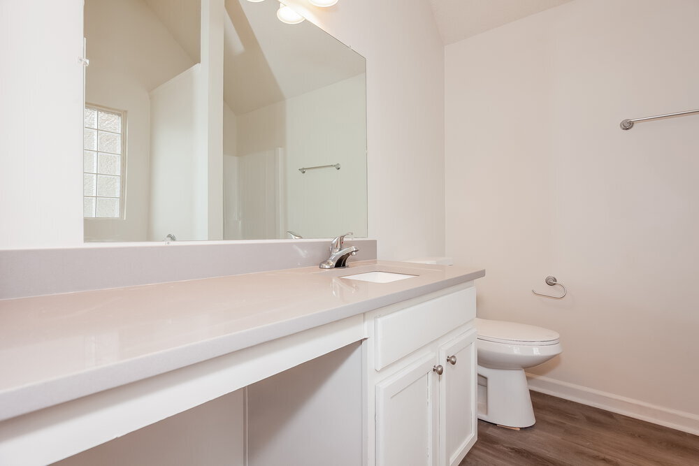 Building Photo - 905 Grassy Patch Ln