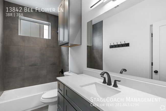 Building Photo - 13842 Bee Flower Ln