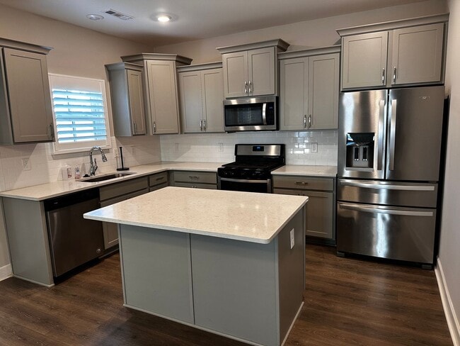 Building Photo - Carothers Farms - Three Bedroom House with 2 Car Garage