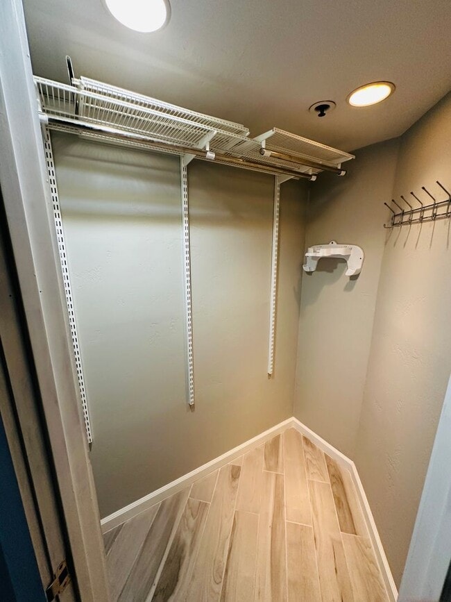 Building Photo - Ground level 2 bedroom, 2 bath in Bayfront...