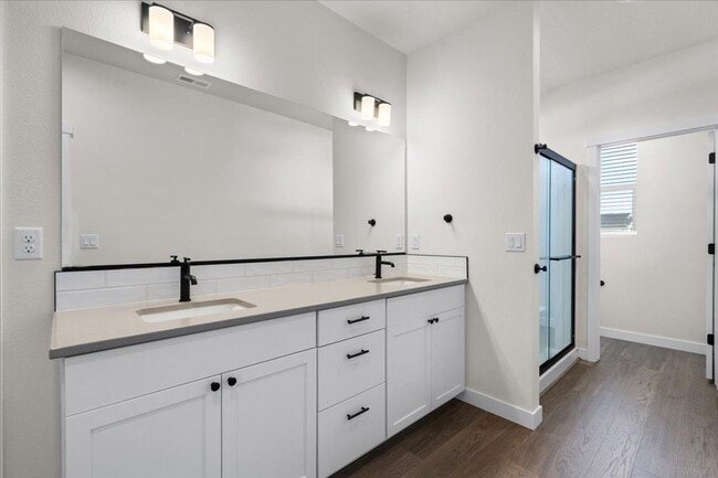 Building Photo - Newly Constructed Home with Spacious Layout