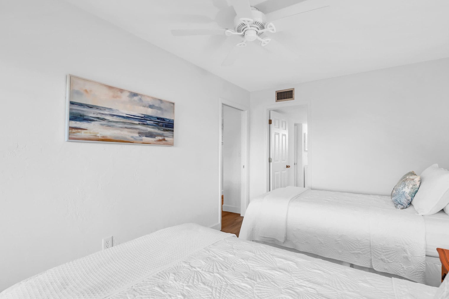 Building Photo - 600 Neapolitan Way