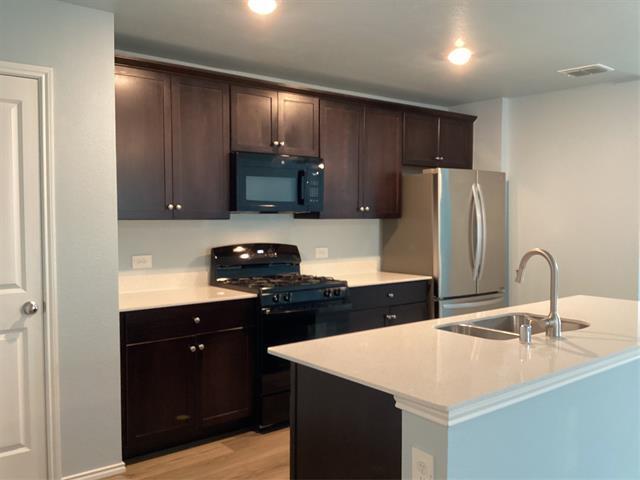 Building Photo - 14604 Camino Real Dr