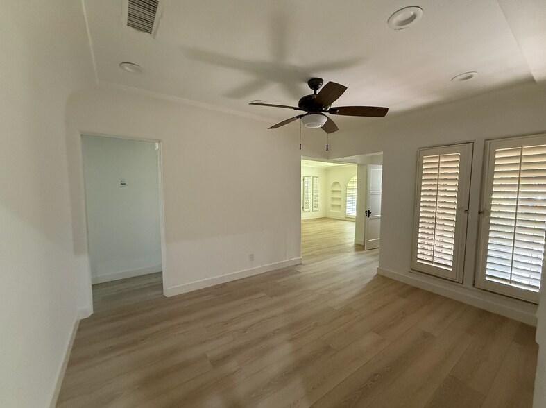 Dining Room - 2934 Farmdale Ave