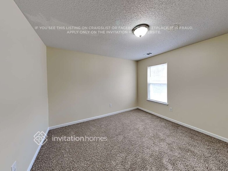 Building Photo - 204 Tulane Dr