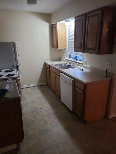 Sample photo of kitchen - actual cabinets painted - 201 W Trinity St