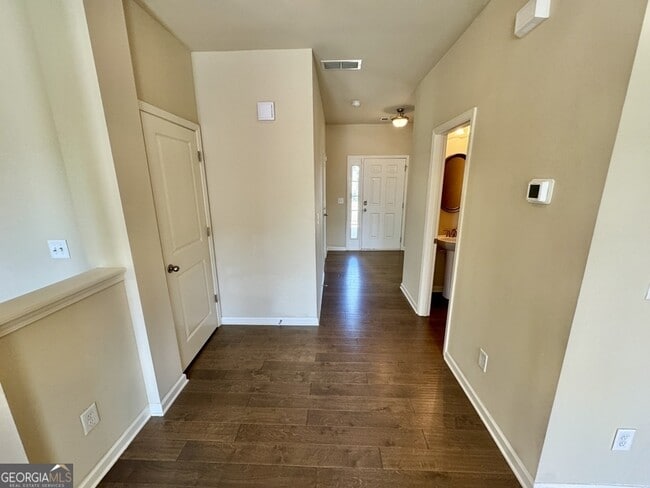 Building Photo - 130 Sparkling Spring Trail