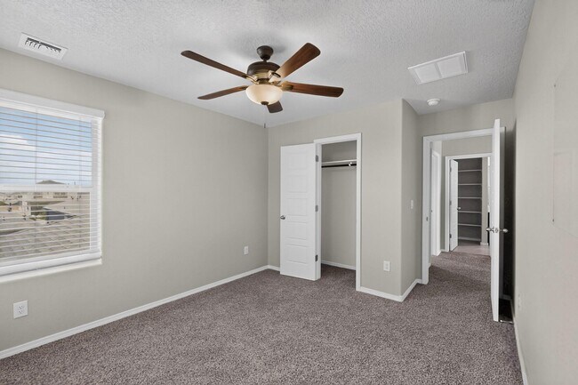 Building Photo - 4847 Mount Salas St NE