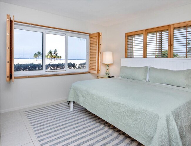 Building Photo - 1956 S Ocean Ln