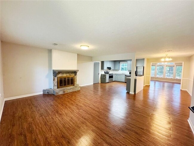 Building Photo - 2945 Sawgrass Trail SW