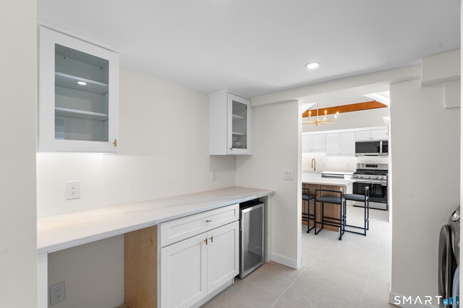 Building Photo - 152 Partrick Ave