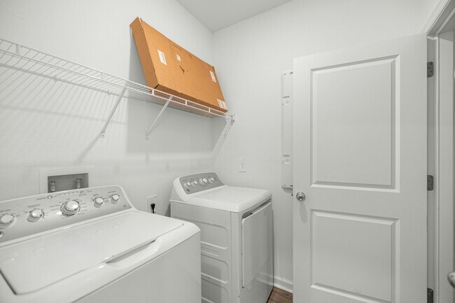 Building Photo - 4610 SW 89th Loop