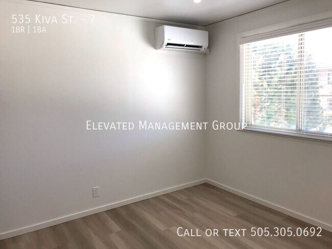 Building Photo - 535 Kiva St