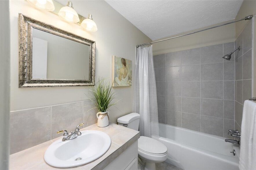 Building Photo - 12826 Westmere Dr