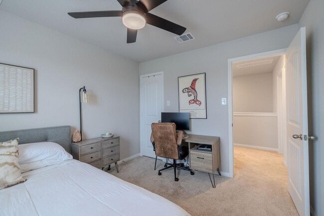 Building Photo - 393 Apache Plum Dr