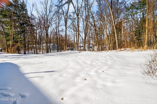 Building Photo - 3 David Ln