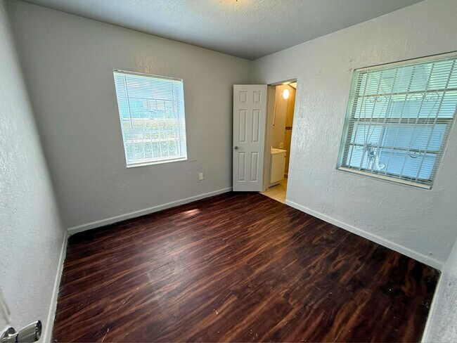 Building Photo - 15330 NW 31st Ave