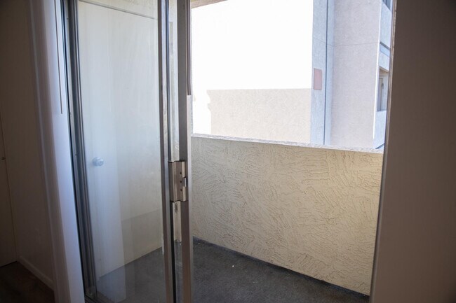 Building Photo - 12123 W Bell Rd