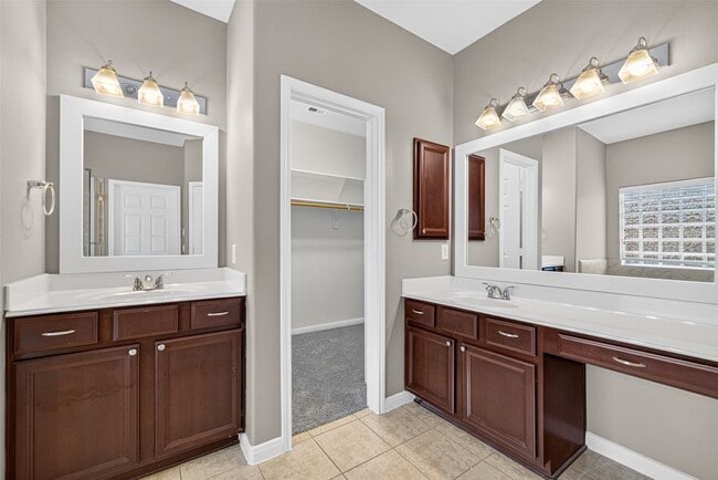 Building Photo - 4507 Lakefront Terrace Dr