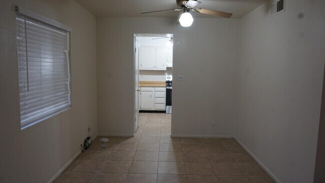 Building Photo - 10851 N 65th Ave