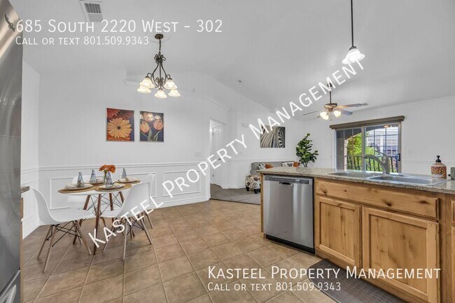 Building Photo - 685 S 2220 W