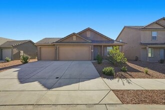 Building Photo - Modern Comfort Meets Desert Serenity – 4 Bed Rocking K Rental Home Available Now!