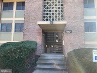 Building Photo - 7101 Donnell Pl