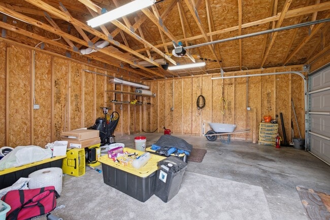 Building Photo - 4812 Sierra Dr