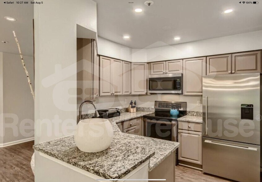 Building Photo - 4998 Dorsey Hall Dr