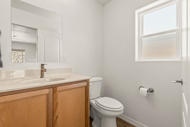 Building Photo - Charming 2-Bed, 2-Bath Home in Fox Creek SHORT OR LONG TERM AVAILABLE