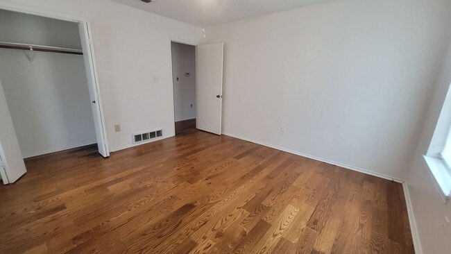 Building Photo - Convenient in Keene