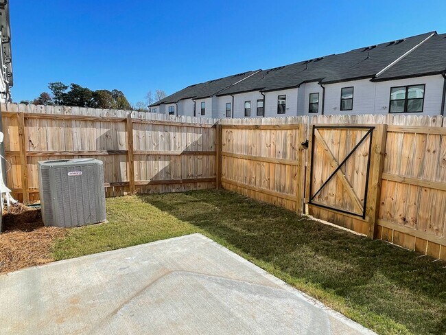 Building Photo - New Construction Townhouse in Townes of Auburn Subdivision