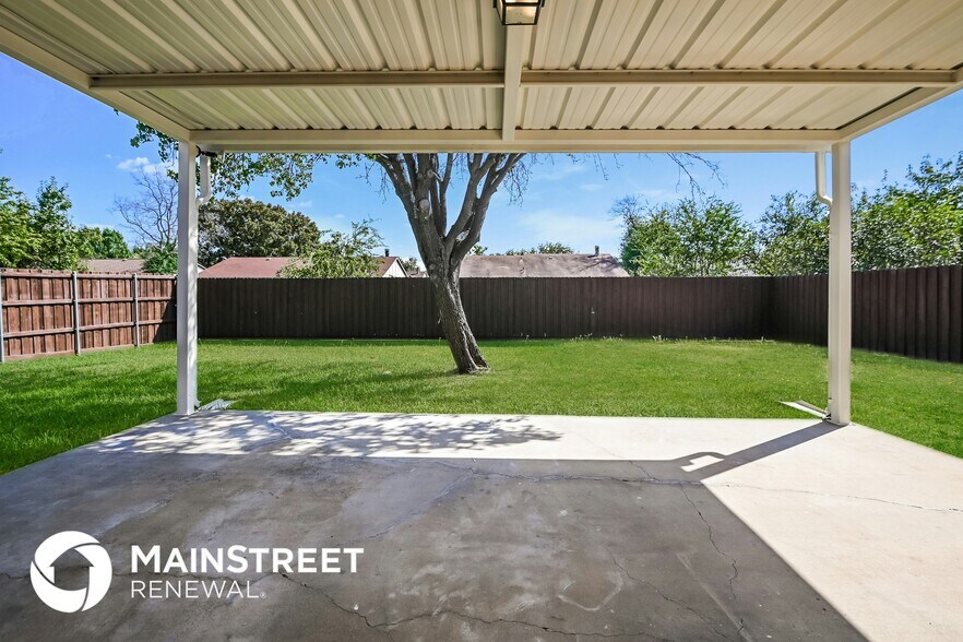 Building Photo - 308 Rockcrest Dr