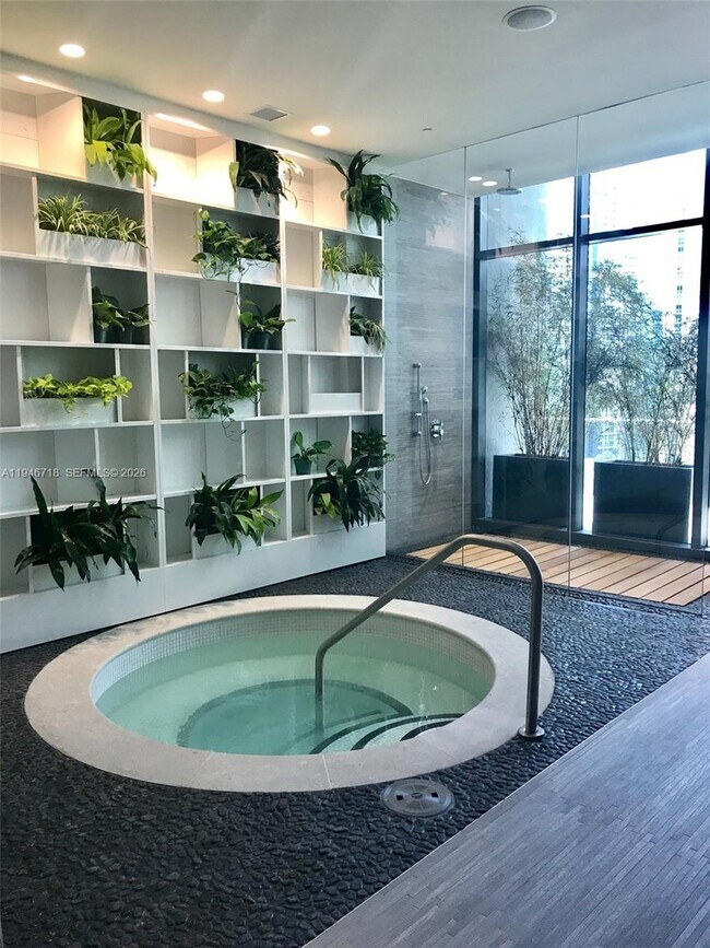 Building Photo - 55 SW 9th St