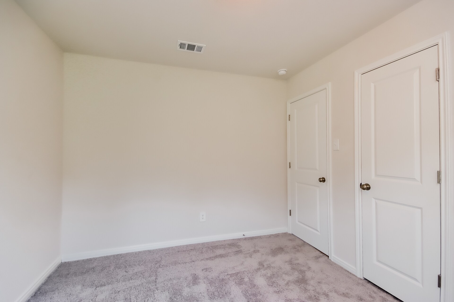 Building Photo - 15505 Briar Forest Dr